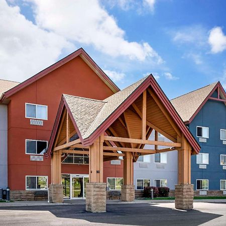 Comfort Inn Албърт Лий Екстериор снимка