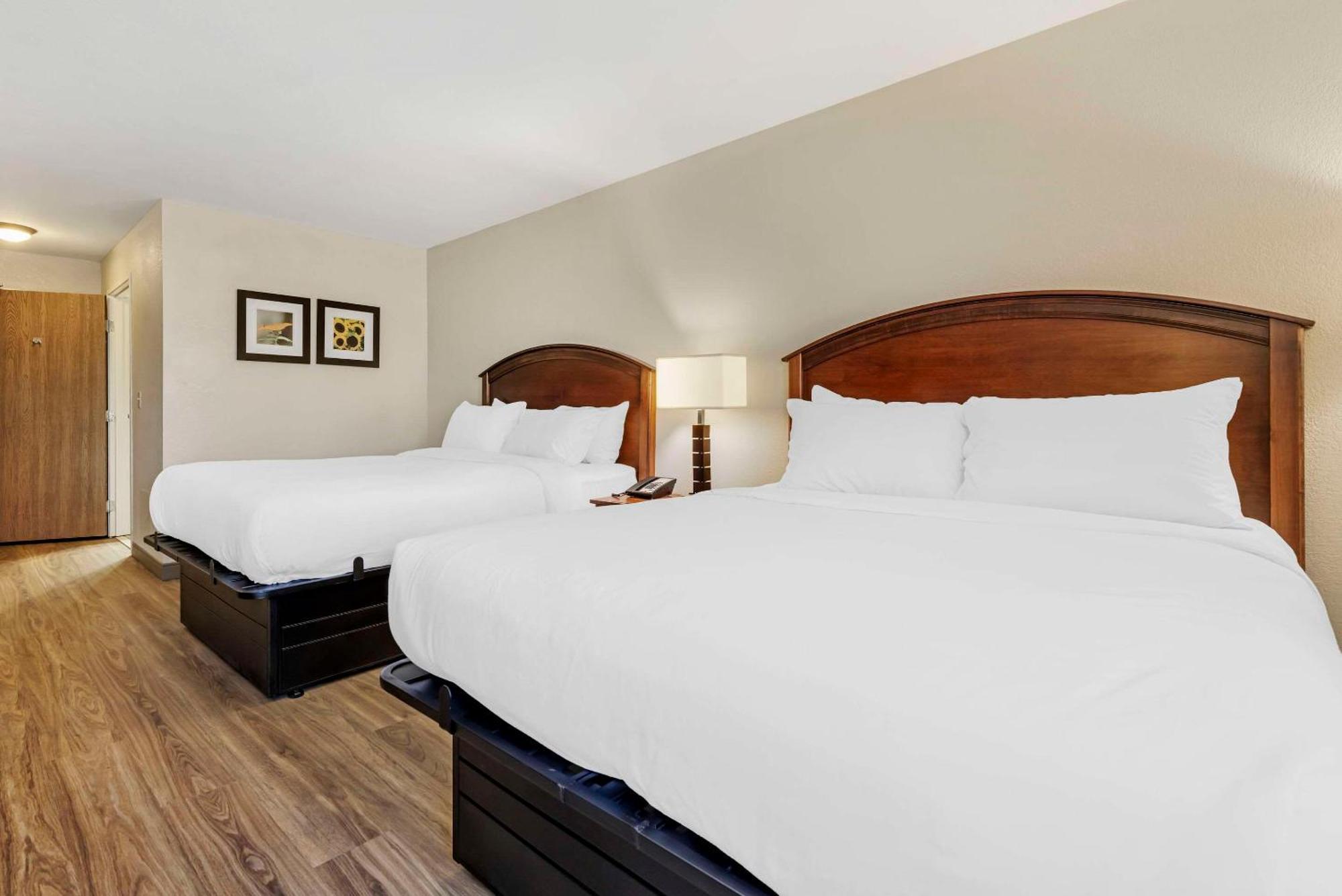 Comfort Inn Албърт Лий Екстериор снимка