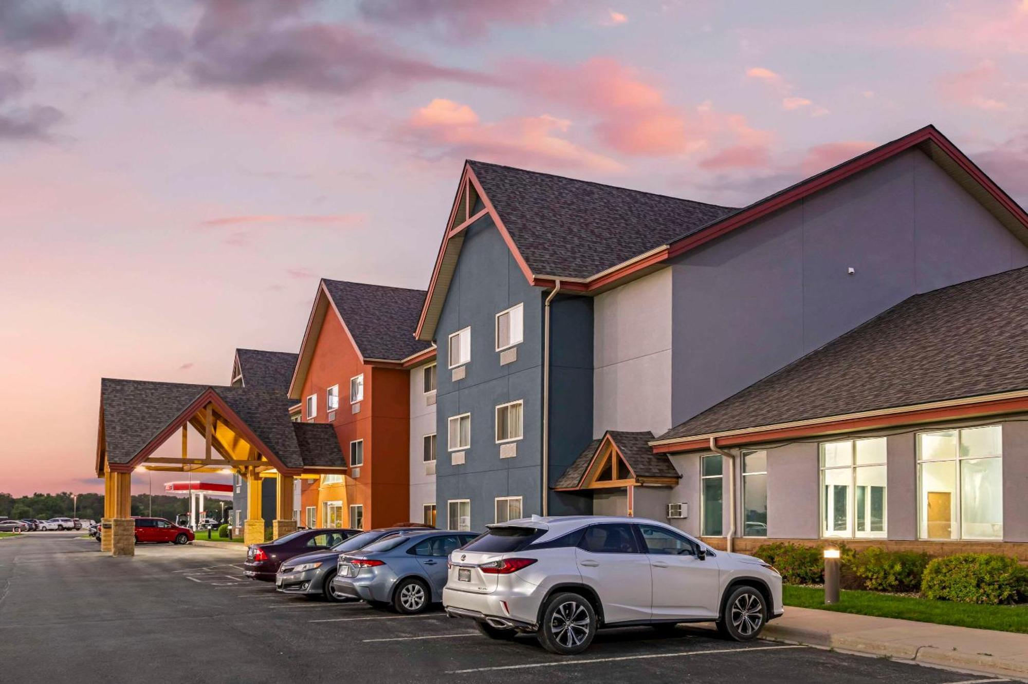 Comfort Inn Албърт Лий Екстериор снимка